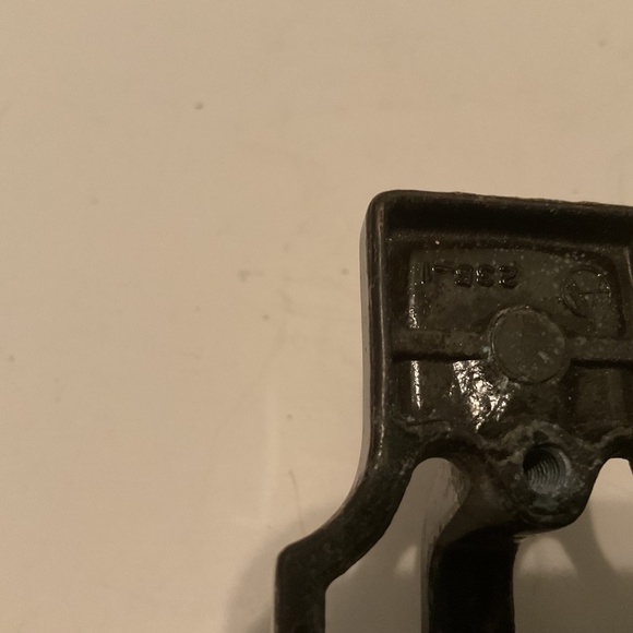 28 Amerock Cabinet Drawer Pull Handle Model 235-1 1970s Vintage Antique Brass - Picture 5 of 8